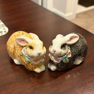 Vintage Adorable Ceramic Bunny Pair - Gray and Tan Salt and Pepper Shakers